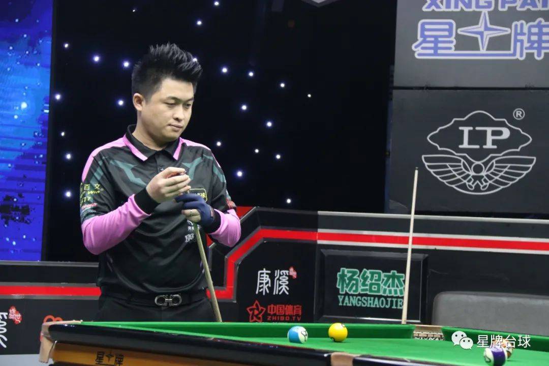 的赛场上 的赛场上