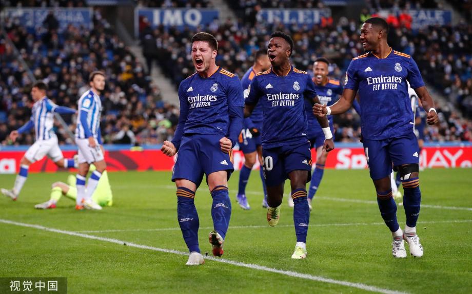 则展现了他 则展现了他